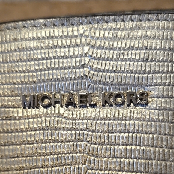 Michael Kors Grey Silver Detachablr Crossbody Strap Satchel - Picture 2 of 11